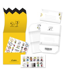 Charles M. Schulz Peanuts Fold and Mail Stationery Set
